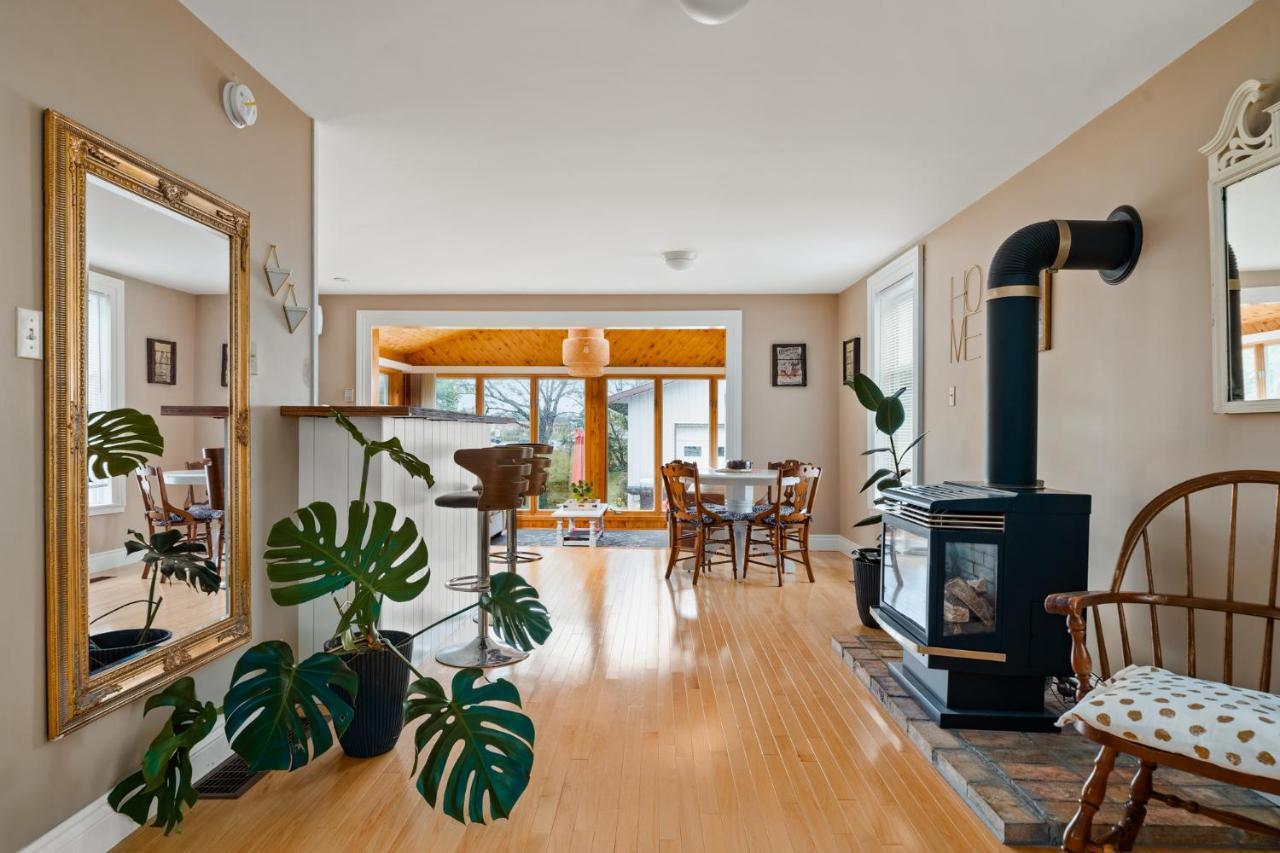 Sunroom On Maple Picton Zewnętrze zdjęcie